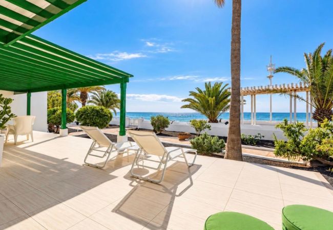 Villa en Playa Honda - Luxury Villa Sea Front -La Orilla